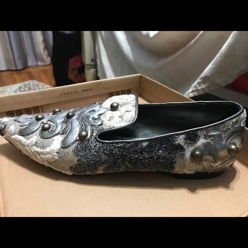 Dolce & Gabbana flats